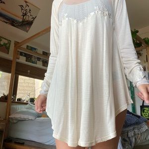 ivory mesh/embroidered long sleeve 🌼